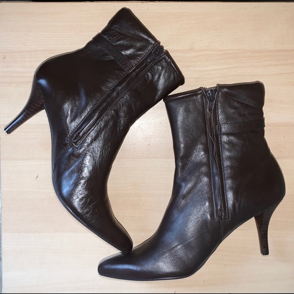 Nine West Shoes - Nine West chocolate 🍫 brown booties